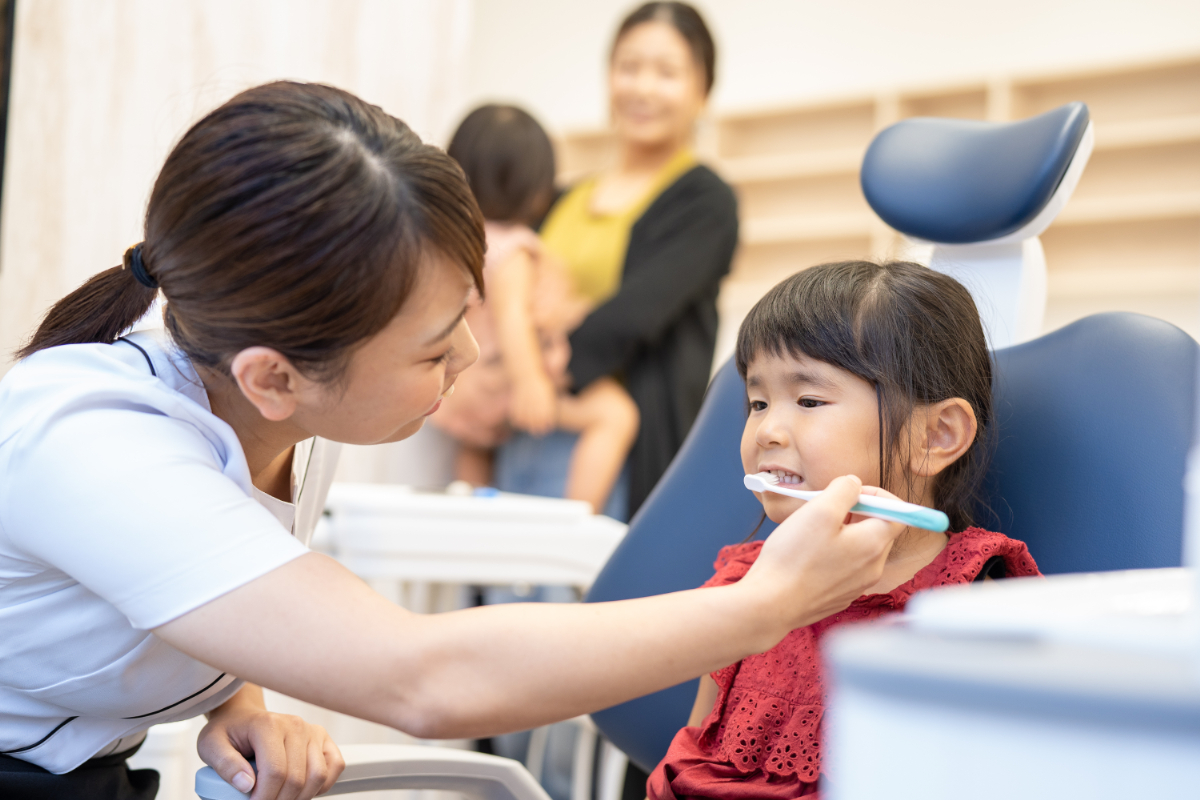 大人になってからの矯正で、永久歯の抜歯や外科手術の可能性が減る